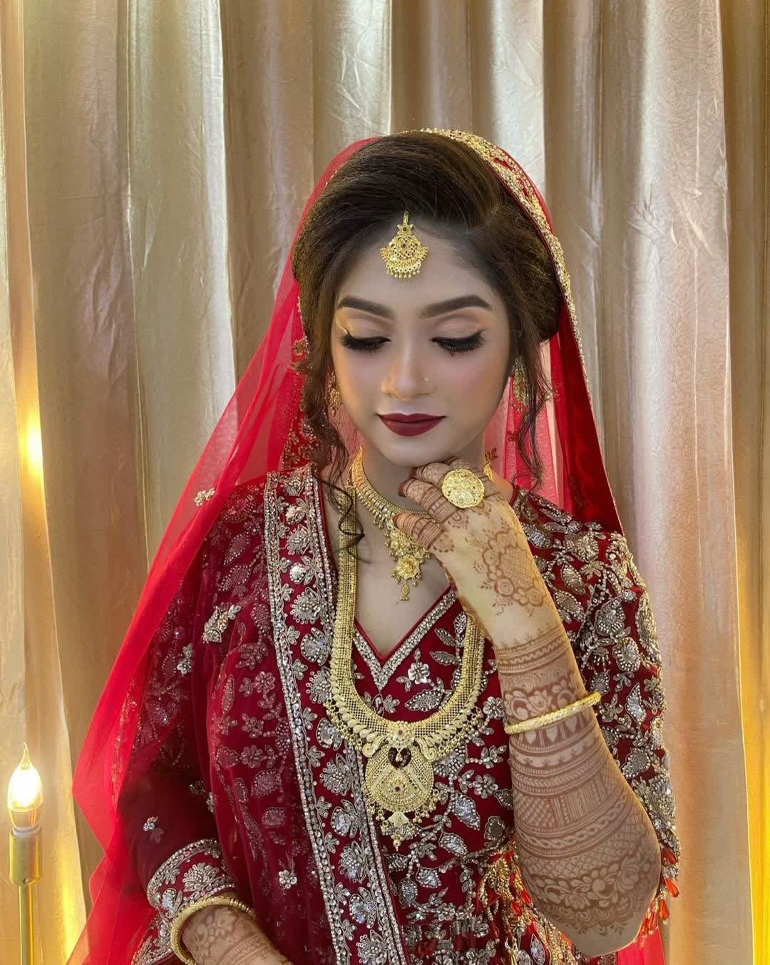 Bridal makeup and hair finished