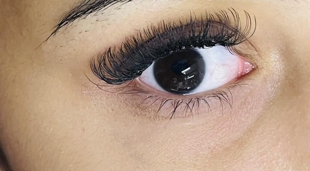 Eyelash extensions, close on the finished set
